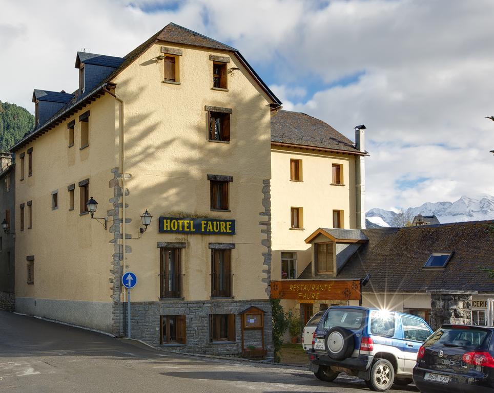 Apartahotel Faure Sallent de Gállego Eksteriør billede