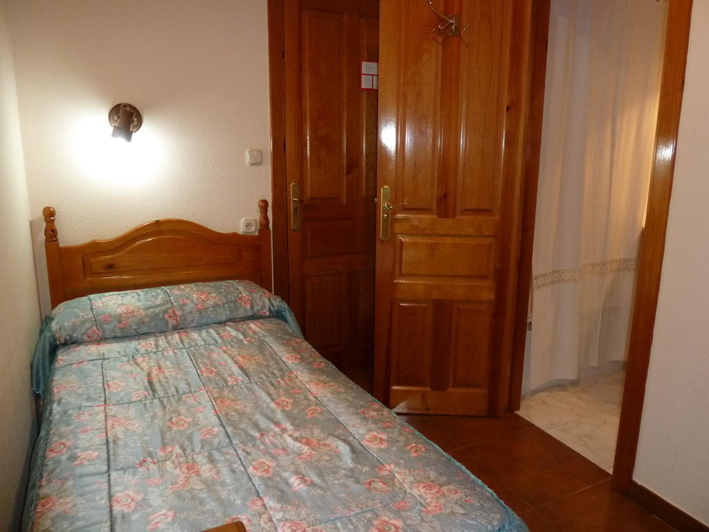 Apartahotel Faure Sallent de Gállego Værelse billede